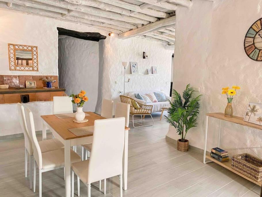 La Palmera. Casa Rural Con Piscina Privada. Benadalid Dış mekan fotoğraf
