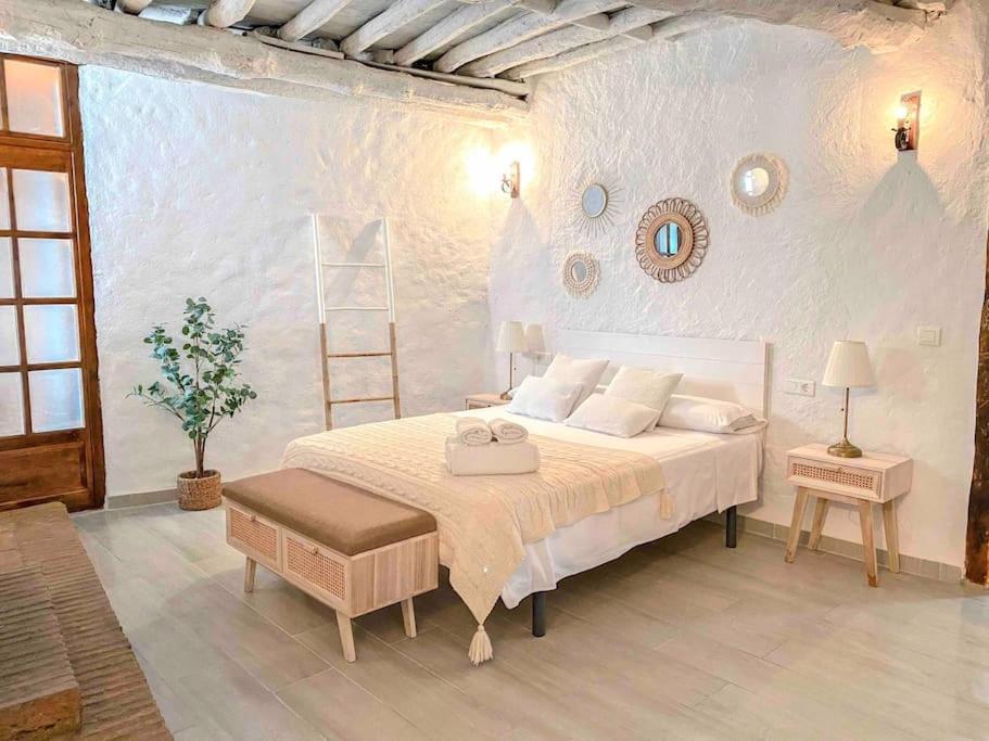 La Palmera. Casa Rural Con Piscina Privada. Benadalid Dış mekan fotoğraf