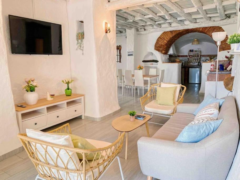 La Palmera. Casa Rural Con Piscina Privada. Benadalid Dış mekan fotoğraf