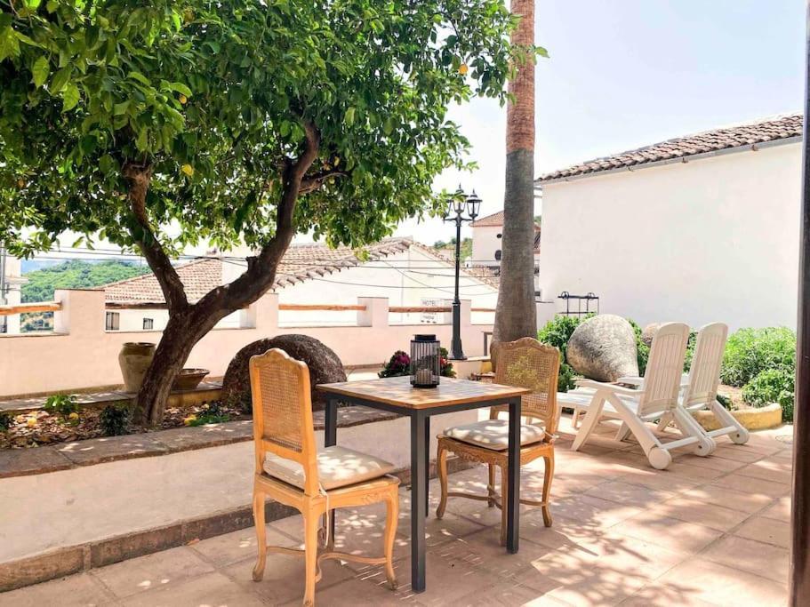 La Palmera. Casa Rural Con Piscina Privada. Benadalid Dış mekan fotoğraf